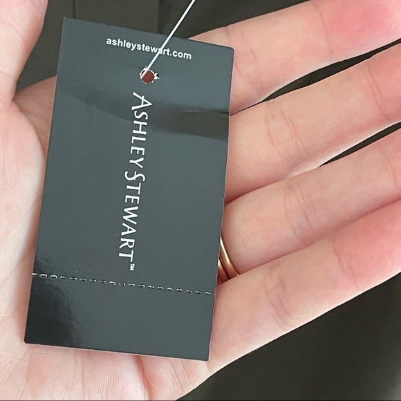 ASHLEY STEWART | Square Neck Flowy Blouse Shade Olive Night - Picture 4 of 7